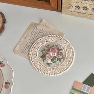 Imagem de Jogo americano retrô de renda, conjunto de 4, tapetes de mesa de crochê franceses feitos à mão para decoração de mesa, festa de chá, casamento (bege