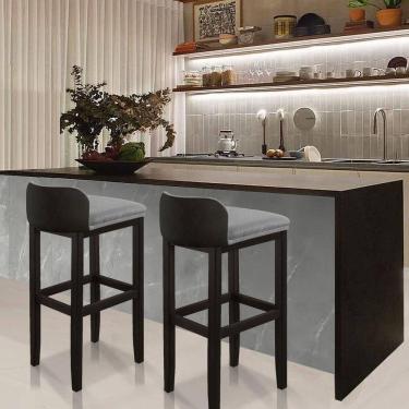 Imagem de Kit 2 Banquetas Luxo Alta Onix - Base Em Madeira Maciça - Estofado Em Linho Com Composê No Corino