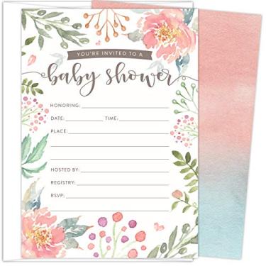 Imagem de Convites de chá de bebê da Koko Paper Co Conjunto de 25 cartões de estilo preenchidos e envelopes brancos. Design floral rosa claro e verde. Impresso em cartão pesado.
