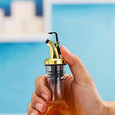 Imagem de Tampa de garrafa de óleo, tampão de bloqueio, vedação à prova de vazamento, bocal de borracha de grau alimentício, dispensador de licor, despejador de vinho, utensílios de cozinha, cor dourada