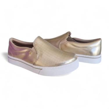 Imagem de Tênis Casual Feminino Via Marte Slip On Dourado Palmilha Macia, Dourad