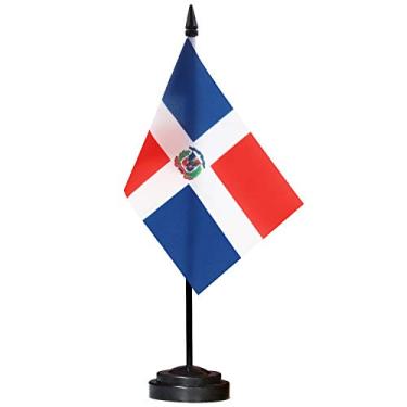 Imagem de Conjunto de bandeiras de mesa ANLEY Dominican Deluxe - Bandeira de mesa Dominicana em miniatura de 6 x 4 "com pólo sólido de 12" - cores vivas e resistente ao desbotamento - Base preta e topo
