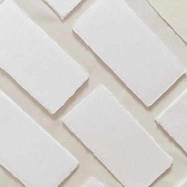 Imagem de Deckle Papers® Deckle Edges Papel de algodão feito à mão em branco para convite de casamento, cartões de notas, cartões de acompanhante, caligrafia, texturizado em aquarela -150 g/m² (pacote com 100)