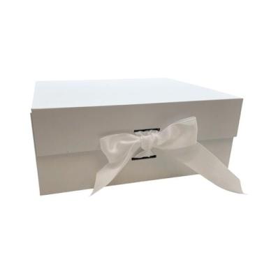 Imagem de Caixa Branca Rígido Retangular Dobrável com Imã e Fita (20x18.2x8cm) F