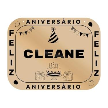 Imagem de Placa Feliz Aniversário Cleane em MDF, 19x14 cm, com 2 Furos para Pendurar