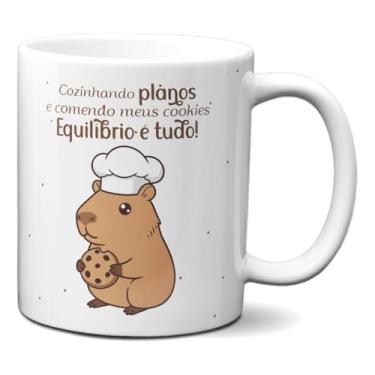 Imagem de Caneca Capivara Cozinheira Cozinhando Planos Com Equilíbrio (Branca)