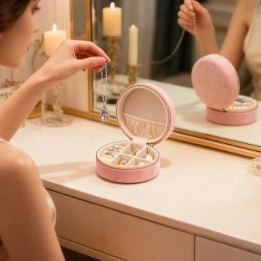 Imagem de 1 caixa de joias de veludo, mini anel pequeno portátil para viagem, embalagem de presente e caixa de armazenamento (rosa)