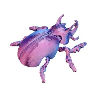 Imagem de Escultura De Besouro Impressa Em 3D Multicolorida, Estátua Vibrante De