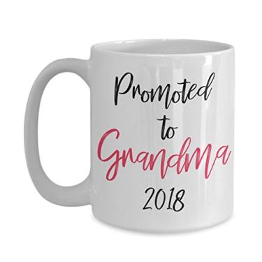 Imagem de Promoted to Grandma 2018 – Caneca de café – Novas canecas de avó – Ideia de presente de mordaça da vovó – Caneca de anúncio de gravidez para a vovó