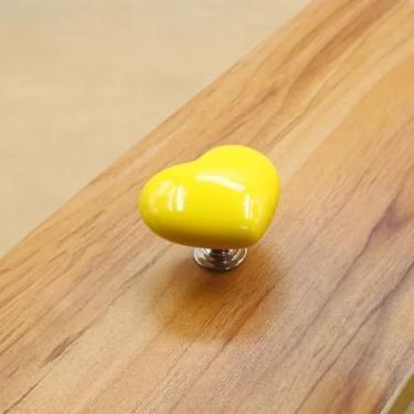 Imagem de Kit 3 Botões de Descarga Decorativo Coração para vaso sanitário (Vermelho)