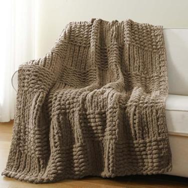 Imagem de Bunnikins & Clover Cobertor bege para sofá, manta bege de malha grossa para cama, cobertores neutros, cobertor caramelo para decoração de quarto, presentes de inauguração de casa, 127 x 152 cm