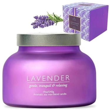 Imagem de Spotless Leopard Vela de lavanda com pavio de madeira em um grande pote de vidro roxo sólido de 538 g 10 x 12,7 cm em uma caixa de presente de apresentação e caixa de envio protetora