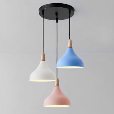 Imagem de Lustre moderno e colorido com 3 lâmpadas E26, luminária pendente moderna de metal para sala de jantar, quarto, ilha de cozinha, iluminação pendente tripla com altura ajustável.