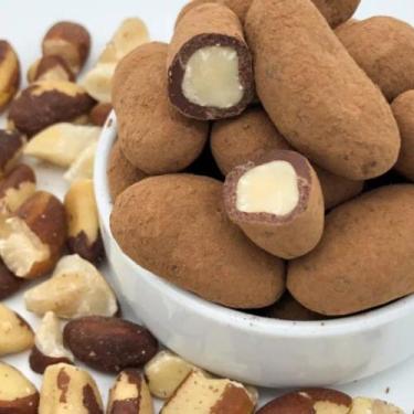 Imagem de Castanha do Pará Drageada com Chocolate 70% Cacau 100g  Mania de Casta