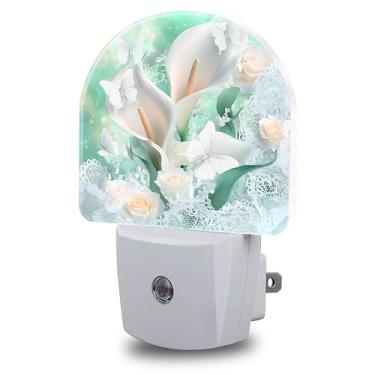 Imagem de Luz noturna, buquê de lírios brancos com luzes noturnas de borboleta, plugue na parede, sensor de crepúsculo ao amanhecer, luz noturna redonda para mulheres e homens, lâmpada de LED com eficiência