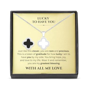 Imagem de SHINYY Colar feminino de trevo de cristal de 2 lados | Pingente da sorte de quatro folhas banhado a ouro 18K | Joias de zircônia cúbica de 4 folhas para ela, Dainty, Banhado a ouro 18K, Zircônia