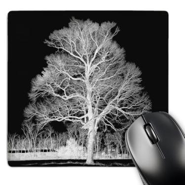Imagem de 3dRose Mouse pad LLC 20 x 20 x 0,63 cm, silhueta de inverno de uma árvore solitária em preto e branco (mp_154759_1)