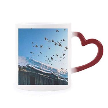 Imagem de Caneca Birds House branca de céu de neve sensível ao calor Caneca vermelha muda de cor