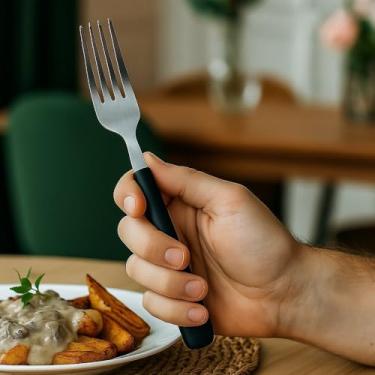 Imagem de Kit 6 Garfos de Mesa Inox Linha Mato Grosso, Preto, 20 cm, Cabo em Polipropileno, Design Moderno