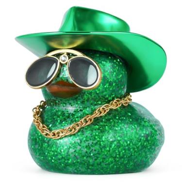 Imagem de BOZILY Patos de borracha com glitter com chapéu de cowboy e óculos de sol de diamante - decoração de painel de carro para adultos, acessório faça você mesmo com colar de ouro e fita dupla face, verde