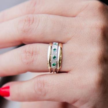 Imagem de anel 3 elos feminino prata 925 zirconia verde - cadu joias, 22