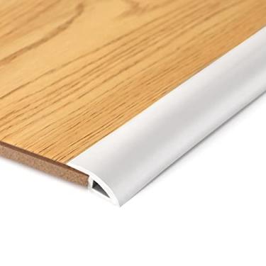 Imagem de BNELL Tira de acabamento de borda de carpete e piso, tira de transição de piso de PVC autoadesiva, limites para portas com uma altura inferior a 10 mm (20FT_White)