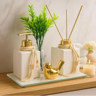 Imagem de Kit Lavabo Luxo Branco com Bandeja Espelhada, Difusor e Saboneteira 250ml – Vaso Decorativo e Mini Passarinho – Presente Sofisticado para Banheiro e Lavabo (DOURADO)