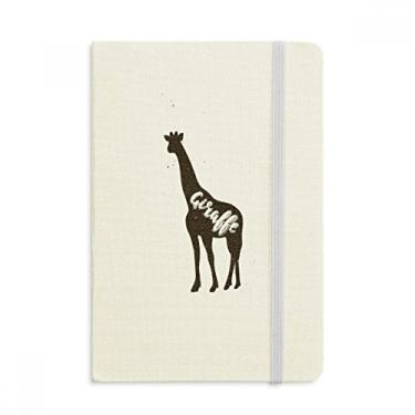 Imagem de Caderno de animais em preto e branco com estampa de girafa, capa dura em tecido, diário clássico