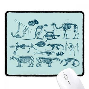 Imagem de Mousepad com ilustrações de desenho de osso animal, borda costurada, tapete de borracha para jogos