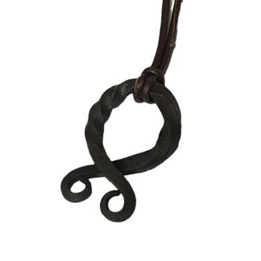 Imagem de ARTIZANSTORE Pingente viking de cruz troll forjada, colar viking, joia viking, pingente viking, pingente de ferro, Large, Passar a ferro, Ferro