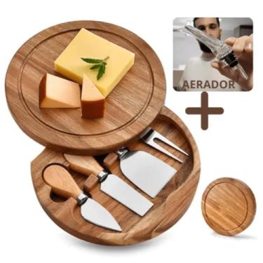 Imagem de Conjunto de Tábua Para Frios Com Facas e Garfo Para Petiscos, Kit Petisqueira Redonda Madeira Com Areador Para Vinhos
