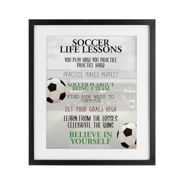 Imagem de Stupell Industries Soccer Life Lessons Impressão emoldurada branca sob vidro, design de Kim Allen, 16 x 13