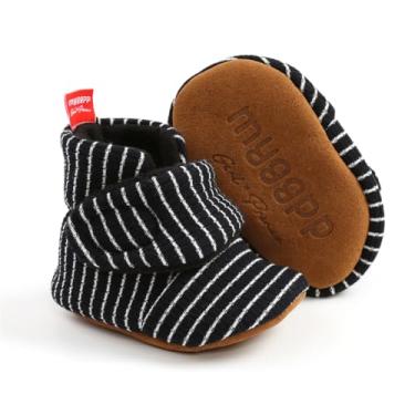 Imagem de GDSDYM Pantufas de lã aconchegantes para bebês com solas aderentes, meias quentes de inverno para recém-nascidos e primeiros andadores, B01 Preto, 12-18 Months Toddler