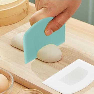 Imagem de 2 peças de raspador de massa de plástico flexível, ferramentas antiderrapantes de escultura e modelagem (branco e azul)