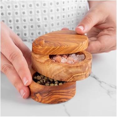 Imagem de Pote de pitada de sal e pimenta de oliveira com tampa giratória, suporte de tempero de madeira rústica, 15 cm (formato giratório compacto)