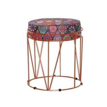 Imagem de Puff Aramado Babu Com Armação Bronze Estofado Em Suede