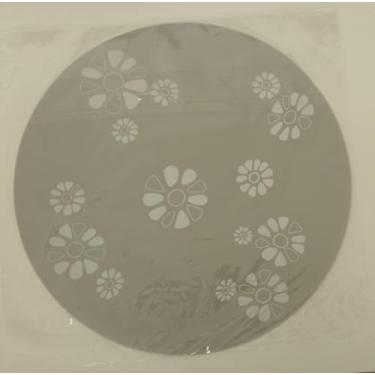 Imagem de Jogo Americano Antiaderente em Silicone Prático, Higiênico e Durável. Produto Unitário (Formato circular, floral, cinza)