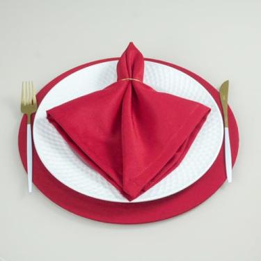 Imagem de Kit 2 Peças Guardanapo Oxford Maquinetado, Mesa Posta, 43x43cm, Tecido 100% Poliéster, Bainha Decorativa, para Refeições e Área Gourmet (Vermelho)