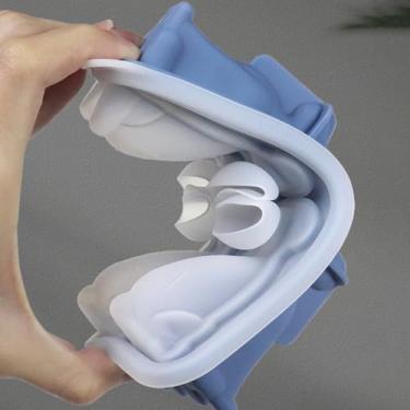 Imagem de SIWOTED 3D Labrador Cubo de gelo Molde de silicone em forma de cachorro Bandeja de cubos de gelo com 4 buracos Moldes de gelo reutilizáveis ​​para coquetel de uísque (Cinza)