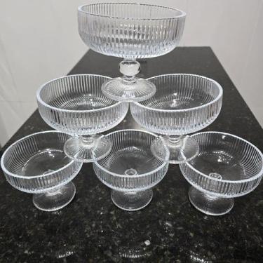Imagem de Conjunto de 6 Taças Caneladas em Vidro 320ml para Sobremesa e Sorvete 