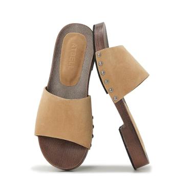 Imagem de ATBELL Sandália feminina de salto bloco de madeira bico aberto plataforma tamancos rebite Studed Slip On Summer Mules, Bege, 38