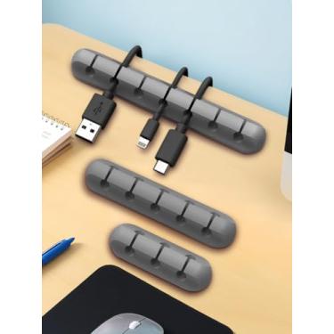 Imagem de Pacote com 3 clipes de suporte de cabo, clipes organizadores de cabos autoadesivos para mesa, cabo de carregamento USB, mesa de cabeceira, cabo de alimentação para mouse, fio, PC, casa, escritório
