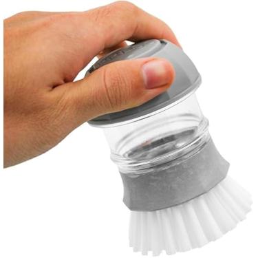 Imagem de Escova de Limpeza c/Dispenser de Detergente (50ml) – Cerdas Removíveis e Suporte Incluso – Ideal para Lavar Louças, Panelas e Utensílios de Cozinha – Cor Cinza