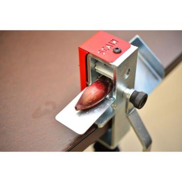 Imagem de Descascador De Pinhão Manual Paçoca Farofa