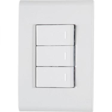Imagem de Conjunto 4x2 com 3 Interruptores Simples 10A 250V