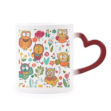 Imagem de Caneca de grés com estampa de flores e corujas à mão com desenho sensível ao calor que muda de cor vermelha