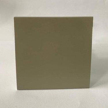 Imagem de Kit com 5 Barras Rodapé de Poliestireno 10cm X 15mm Frisado Color 12m Grey