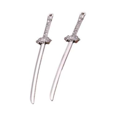 Imagem de Pingentes De Armas Antigas: Espada, Faca, Arma, Arco - 10 Peças Mistas