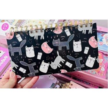 Imagem de Planner semanal com Espiral Dourada, Tema de Gatinhos, Fundo Preto com Gatos Rosa, Cinza e Branco, Ideal para Crianças, Adolescentes e Adultos, Organização Diária