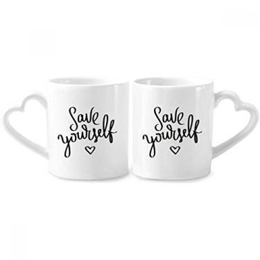 Imagem de Save Yourself Conjunto de canecas de porcelana para casais, com alça de coração
